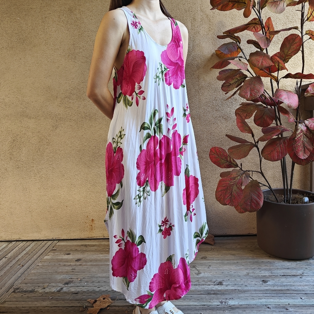 Vintage Hawaiian Dress with Pink Hibiscus